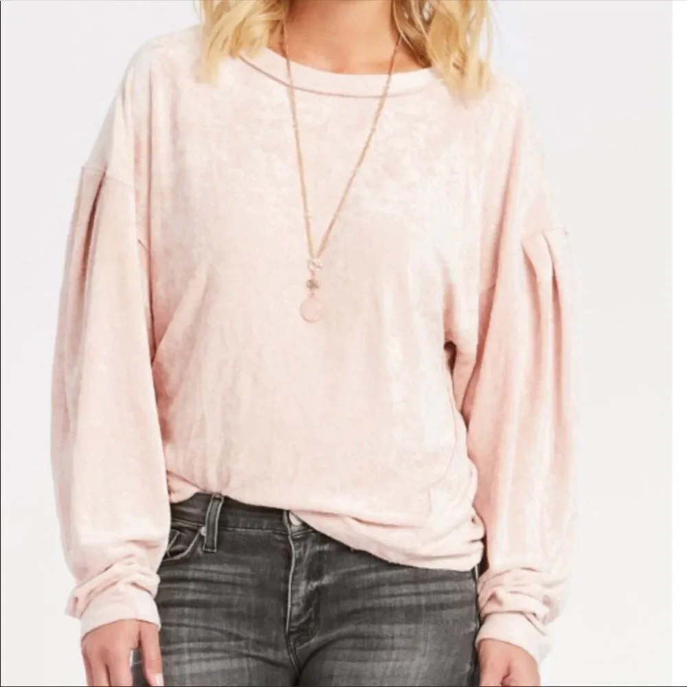 FREE PEOPLE | WE THE FREE Milan Pink Crushed Velvet Oversized Top Women’s Size S